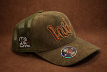Load image into Gallery viewer, OLIVE SUEDE TRUCKER MULTICOLOR LOGO
